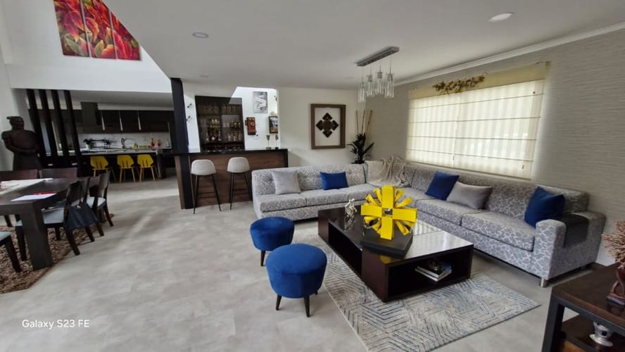 Casa de 4 alcobas en venta en Guarne, 460 m² · foto 4 de 17