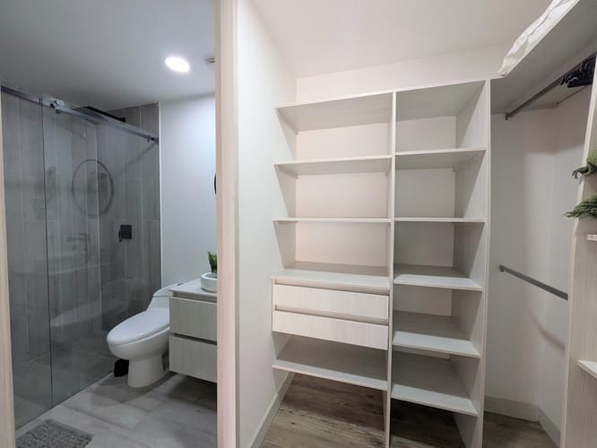 Apartamento de 1 alcoba en venta en Conquistadores, Medellín, 55 m² · foto 4 de 10