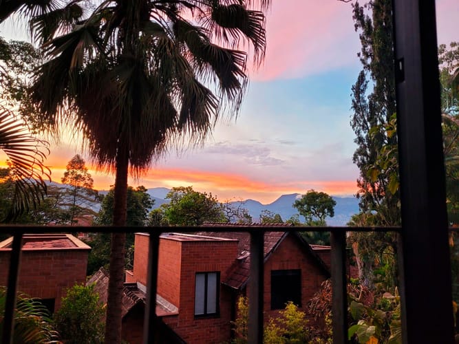 Casa de 4 alcobas en venta en Camino Verde, Envigado, 201 m² · foto 13 de 14