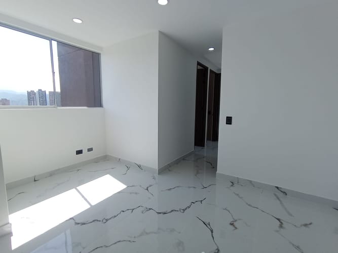 Apartamento en venta en Suramérica, Itagüí, 70 m² · foto 12 de 18