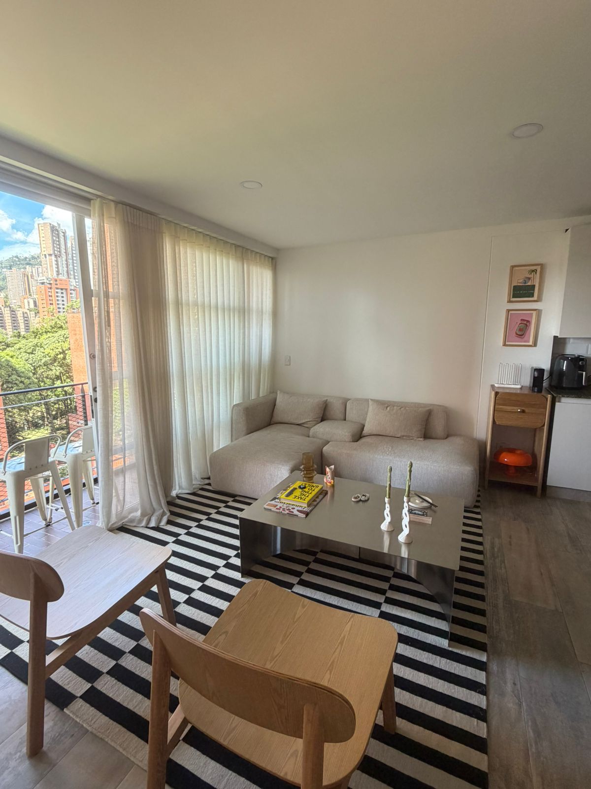 Apartaestudio en arriendo en El Poblado, Medellín · foto 5 de 7