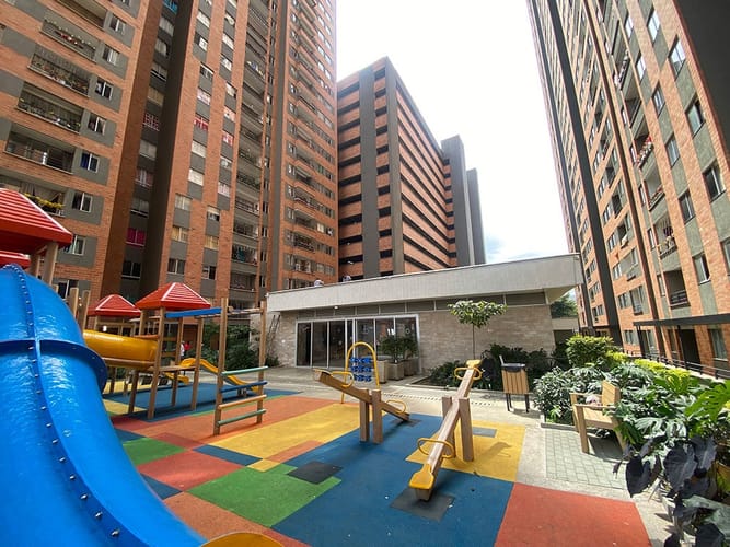 Apartamento de 3 alcobas en venta en Bello, 71 m² · foto 21 de 21