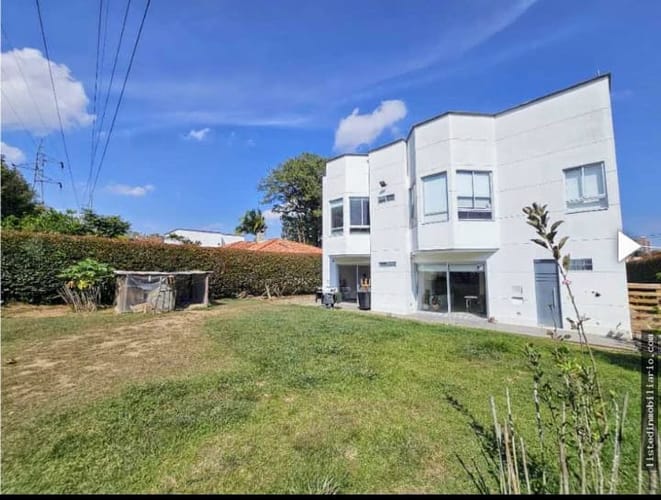 Casa de 4 alcobas en venta en Gualanday, Rionegro, 890 m² · foto 5 de 24
