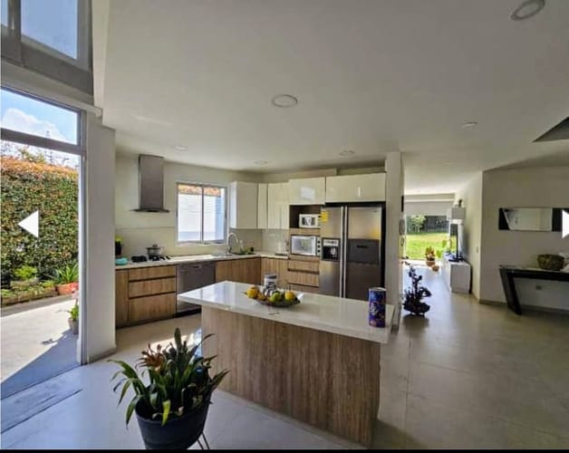 Casa de 4 alcobas en venta en Gualanday, Rionegro, 890 m² · foto 10 de 24
