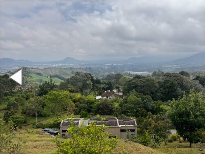 Casa de 3 alcobas en venta en El Tambo, La Ceja, 157 m² · foto 2 de 24