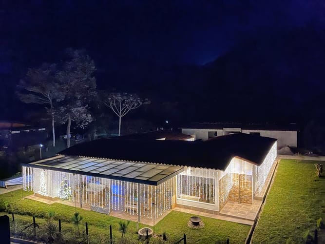 Casa de 6 alcobas en venta en La Ceja, 1680 m² · foto 2 de 24