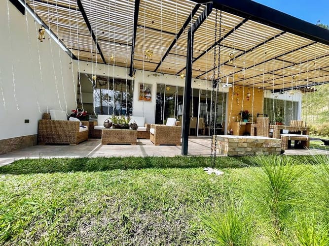 Casa de 6 alcobas en venta en La Ceja, 1680 m² · foto 3 de 24