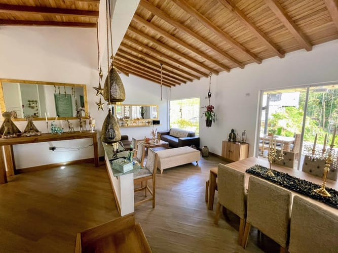 Casa de 6 alcobas en venta en La Ceja, 1680 m² · foto 5 de 24