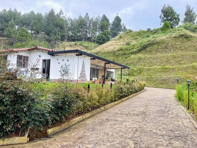 Casa de 6 alcobas en venta en La Ceja, 1680 m² · foto 7 de 24
