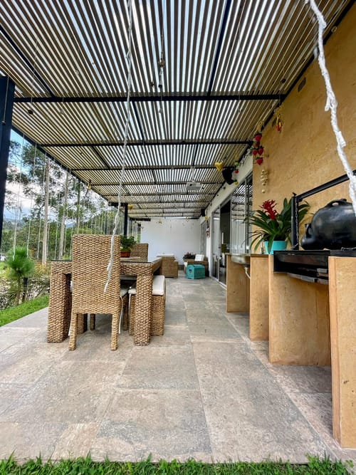 Casa de 6 alcobas en venta en La Ceja, 1680 m² · foto 8 de 24
