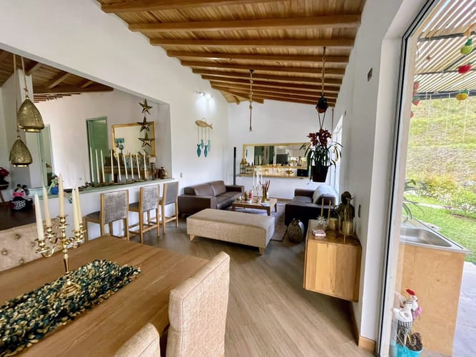 Casa de 6 alcobas en venta en La Ceja, 1680 m² · foto 11 de 24