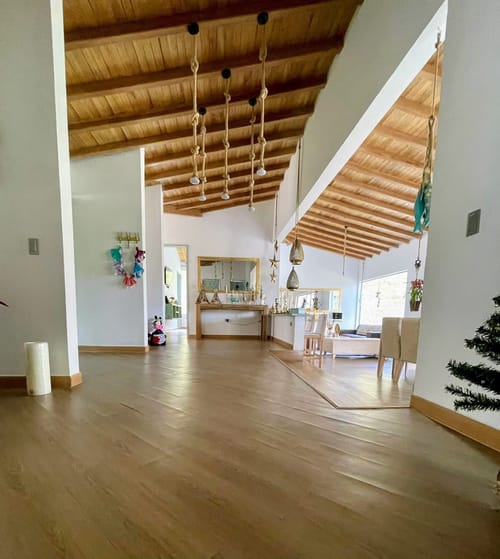 Casa de 6 alcobas en venta en La Ceja, 1680 m² · foto 12 de 24