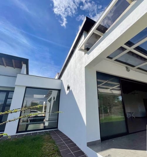 Casa de 4 alcobas en venta en Guamito, La Ceja · foto 3 de 8