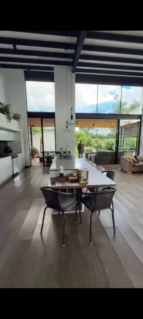 Casa de 4 alcobas en venta en Guamito, La Ceja · foto 20 de 24