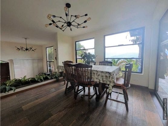 Casa de 5 alcobas en venta en Guayabal, Medellín, 261 m² · foto 17 de 21