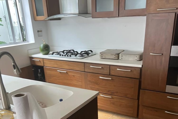 Casa de 5 alcobas en venta en Laureles, Medellín, 252 m² · foto 2 de 15