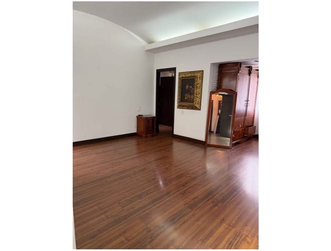 Casa de 5 alcobas en venta en Laureles, Medellín, 252 m² · foto 6 de 15