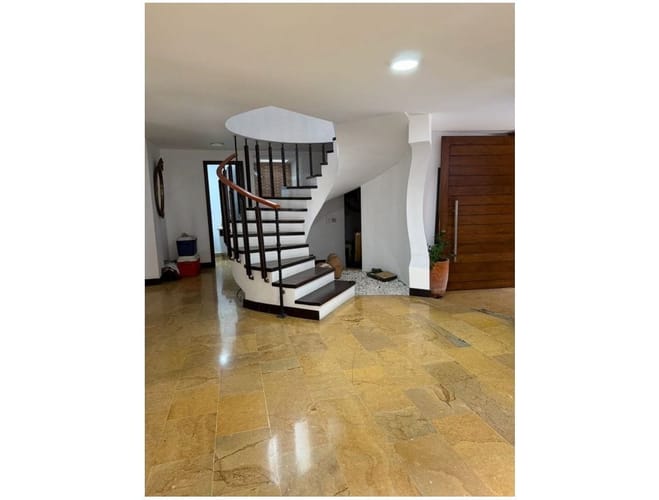 Casa de 5 alcobas en venta en Laureles, Medellín, 252 m² · foto 14 de 15