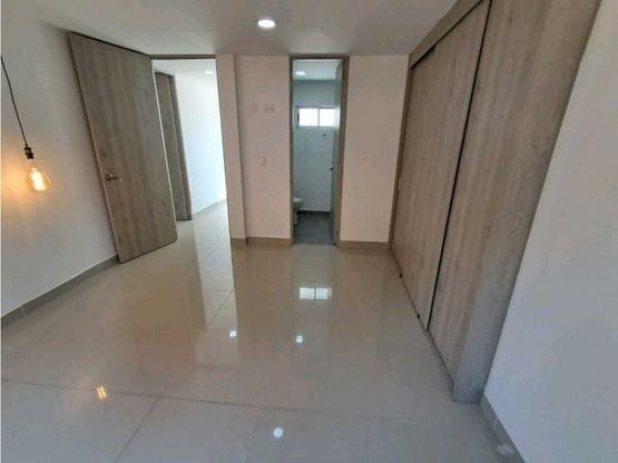 Apartamento de 3 alcobas en venta en Alfonso Lopez, Medellín, 140 m² · foto 11 de 18