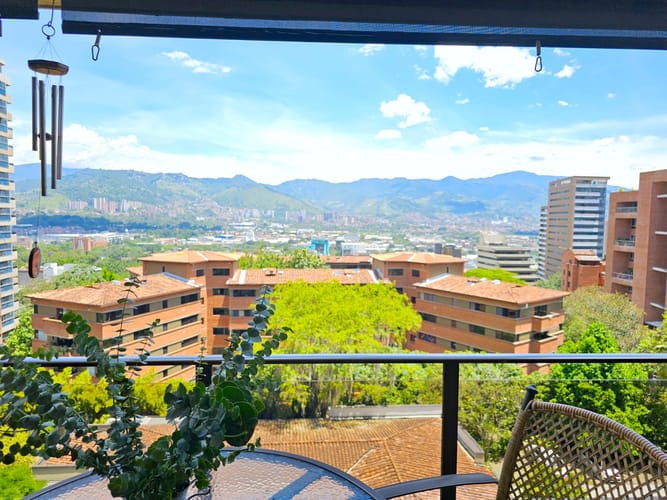 Apartamento en venta en El Poblado, Medellín · foto 3 de 24