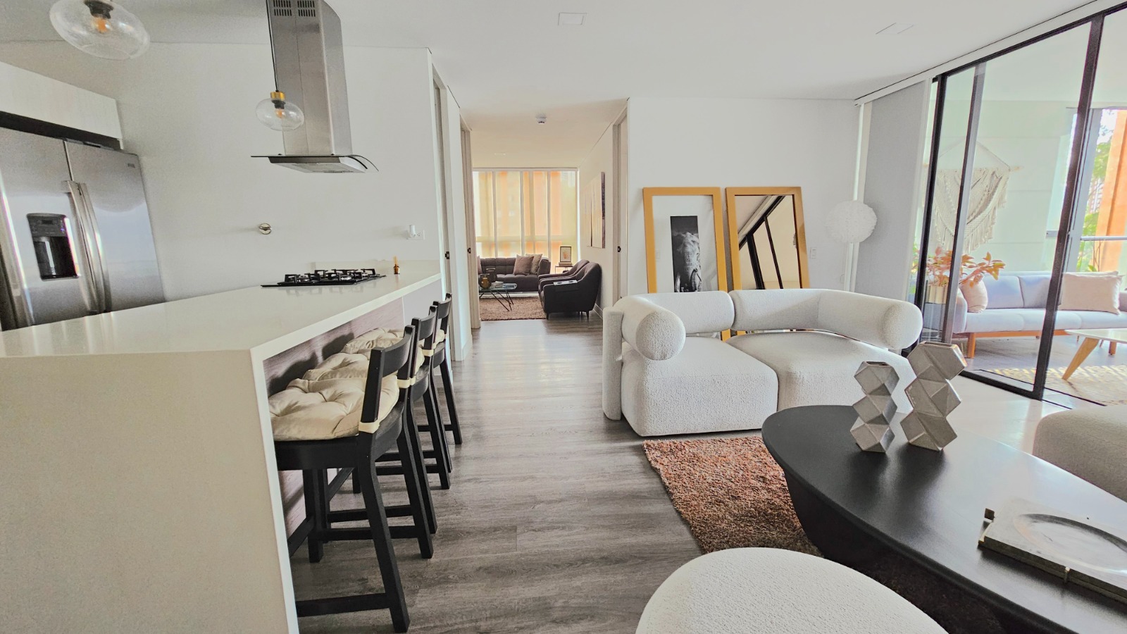 Apartamento en venta en El Poblado, Medellín · foto 4 de 24