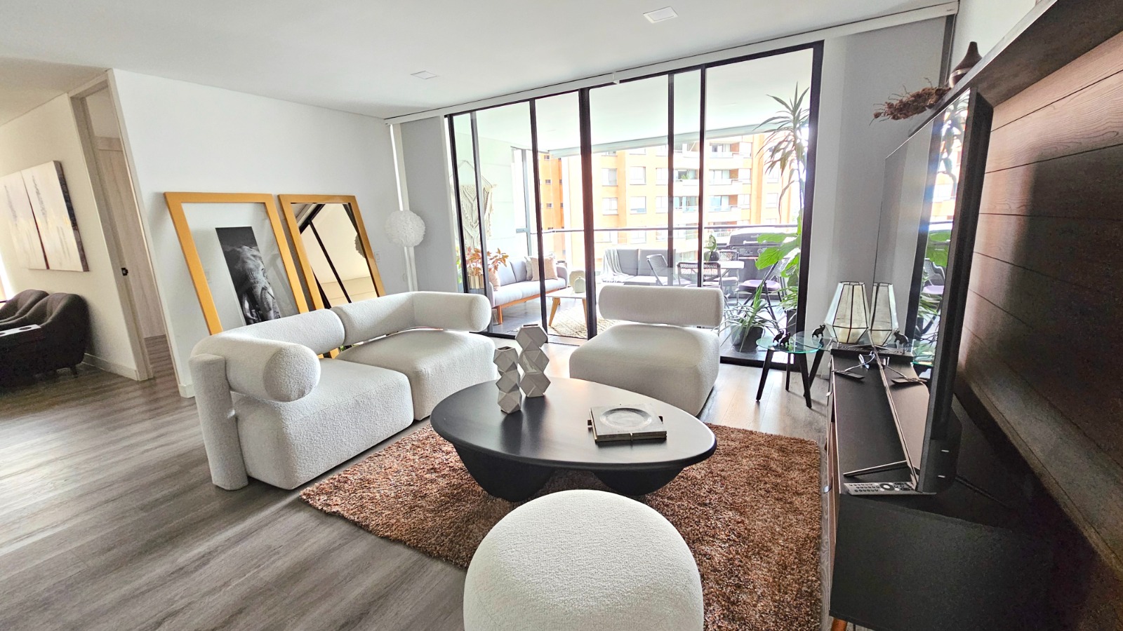 Apartamento en venta en El Poblado, Medellín · foto 16 de 24
