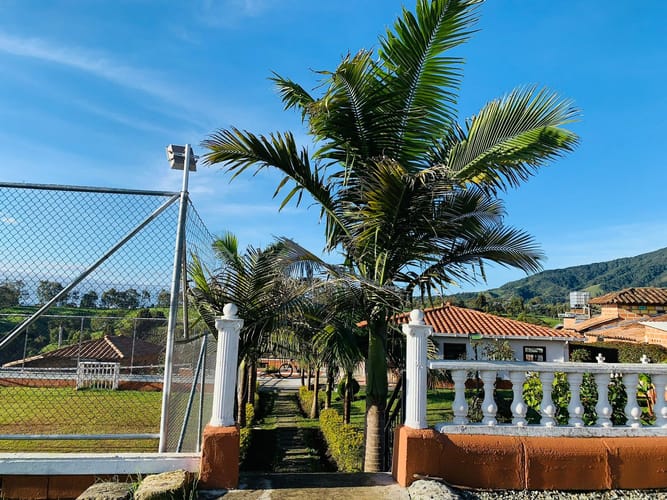 Finca en venta en Sabanalarga, Bello, 1456 m² · foto 16 de 24