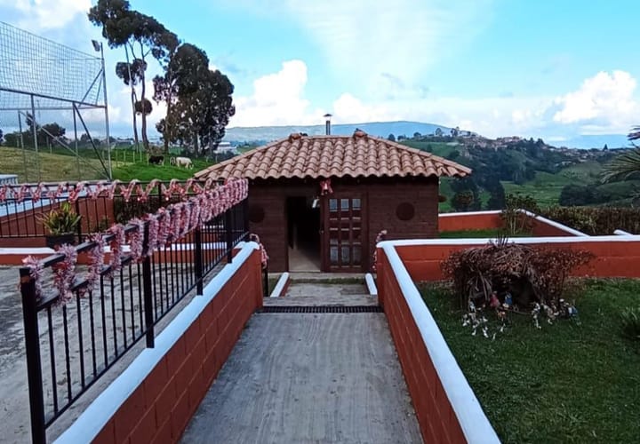 Finca en venta en Sabanalarga, Bello, 1456 m² · foto 21 de 24