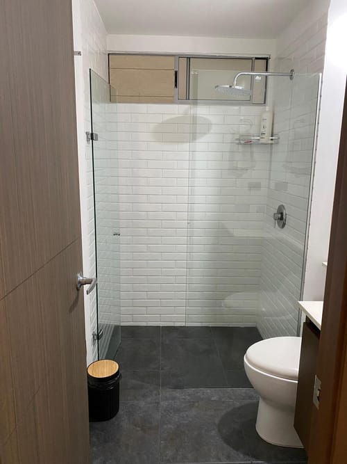 Apartamento de 2 alcobas en venta en El Poblado, Medellín, 94 m² · foto 7 de 18