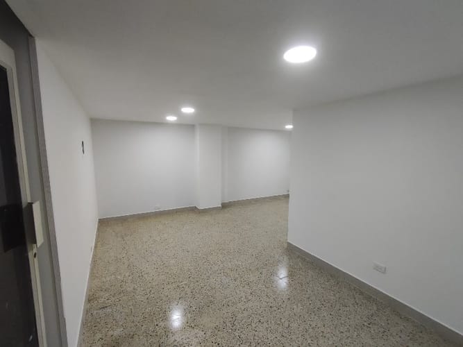 Local en venta en La Candelaria, Medellín, 74 m² · foto 14 de 20