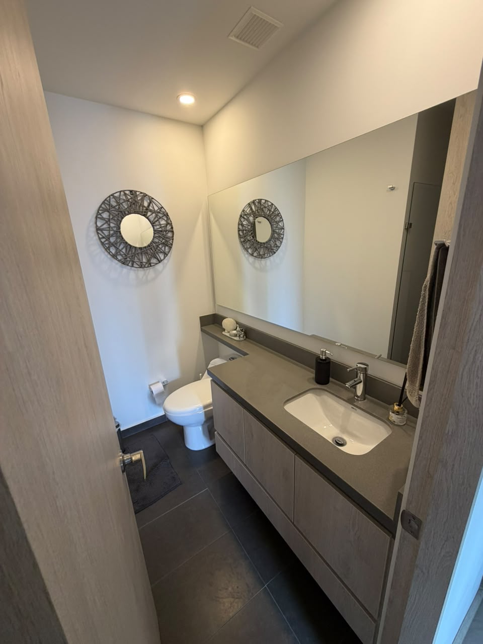 Apartamento en arriendo en El Poblado, Medellín · foto 11 de 24