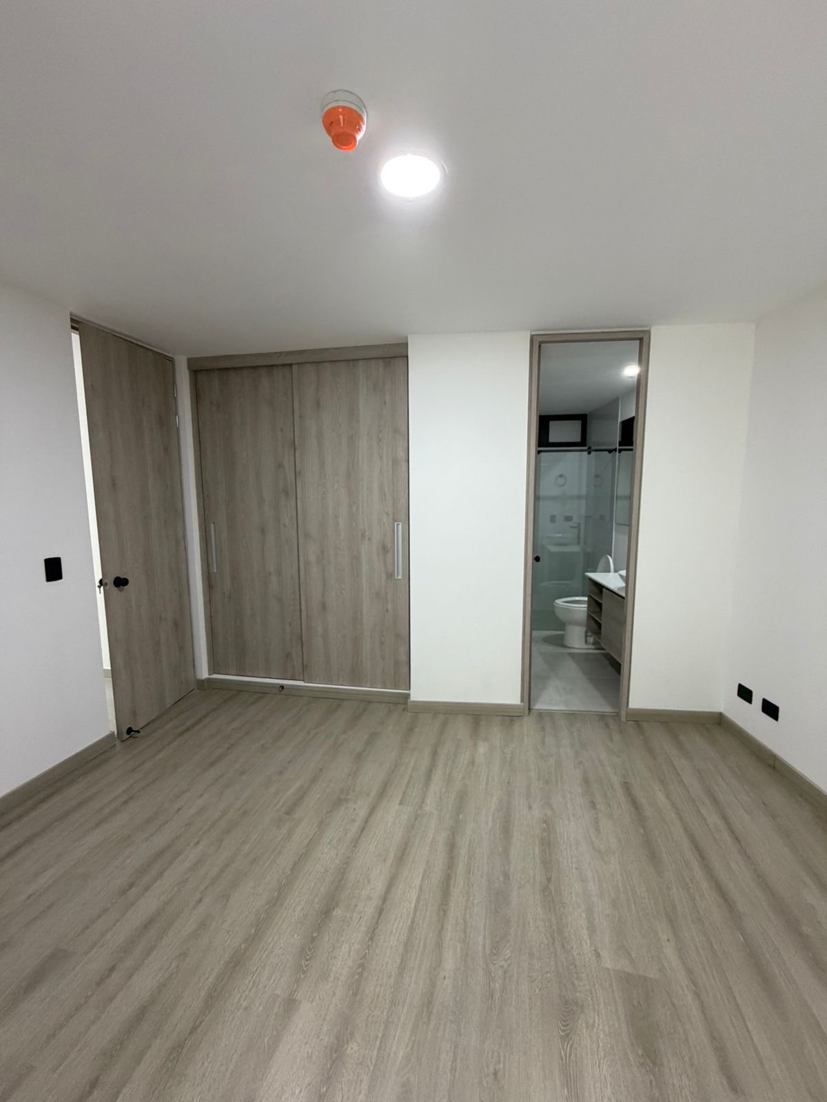 Apartamento en venta en Loma Del Escobero, Envigado · foto 7 de 8
