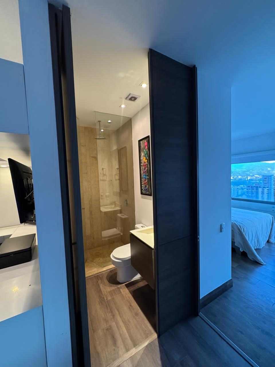 Apartamento en arriendo en El Poblado, Medellín · foto 4 de 8