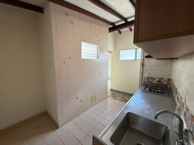 Casa de 3 alcobas en venta en Laureles, Medellín, 97 m² · foto 3 de 20