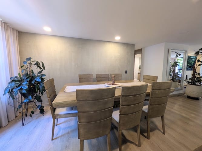 Apartamento de 3 alcobas en venta en El Castillo, Medellín, 143 m² · foto 9 de 11