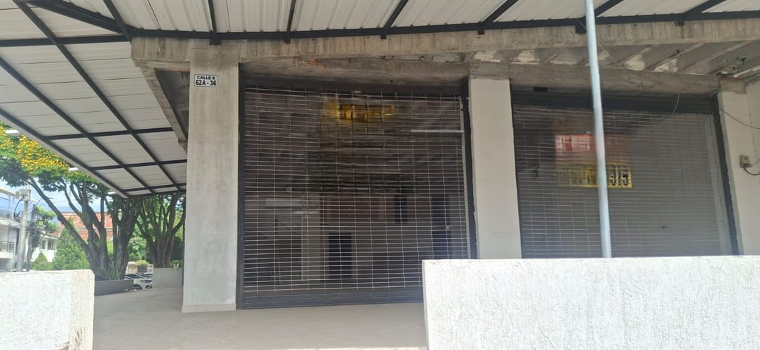 Local en arriendo en Santa Anita, Cali, 229 m² · foto 2 de 13