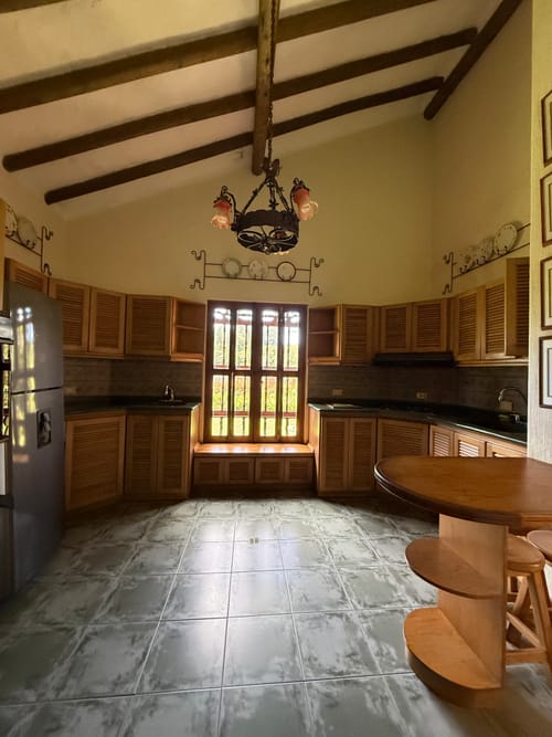 Casa de 5 alcobas en venta en El Higueron, Rionegro, 300 m² · foto 7 de 14