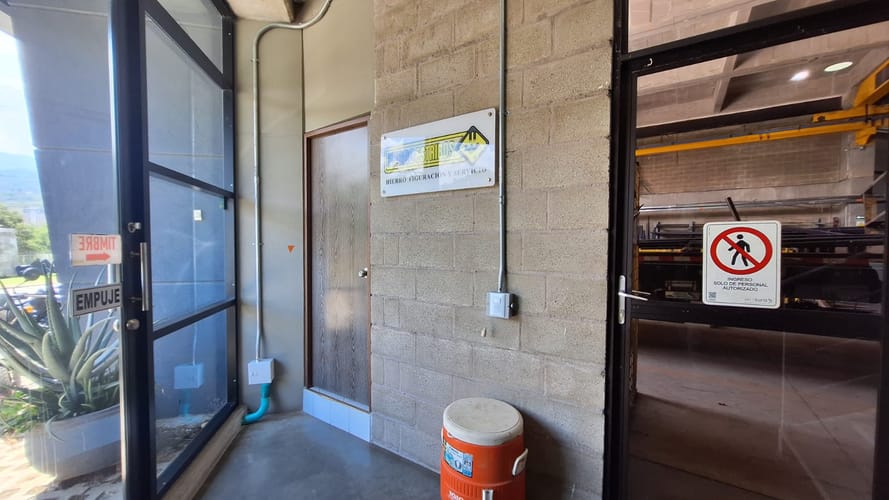 Bodega en venta en Copacabana, 811 m² · foto 4 de 24