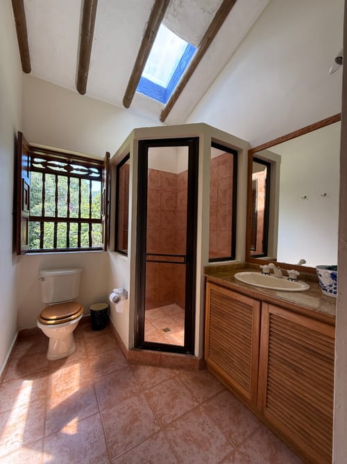 Casa de 5 alcobas en venta en El Higueron, Rionegro, 300 m² · foto 14 de 14