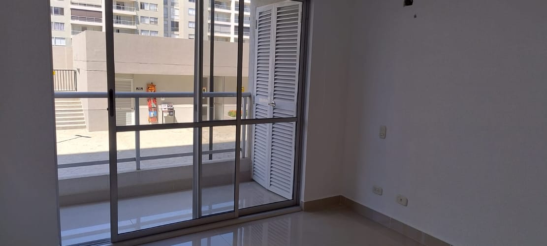 Apartamento de 2 alcobas en venta en San Pedro, Cali, 116 m² · foto 4 de 10