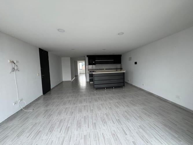 Apartamento en venta en La Castellana, Medellín · foto 2 de 18