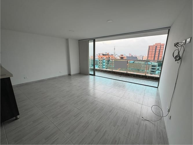 Apartamento en venta en La Castellana, Medellín · foto 3 de 18