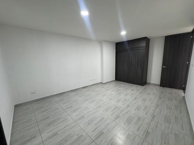 Apartamento en venta en La Castellana, Medellín · foto 9 de 18
