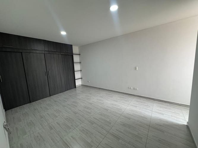 Apartamento en venta en La Castellana, Medellín · foto 14 de 18
