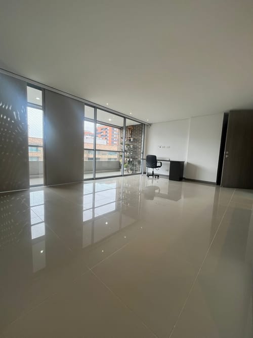 Apartamento de 3 alcobas en venta en Villa Carlota, Medellín, 121 m² · foto 4 de 24