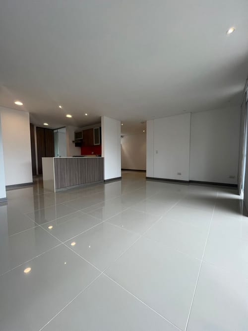 Apartamento de 3 alcobas en venta en Villa Carlota, Medellín, 121 m² · foto 5 de 24