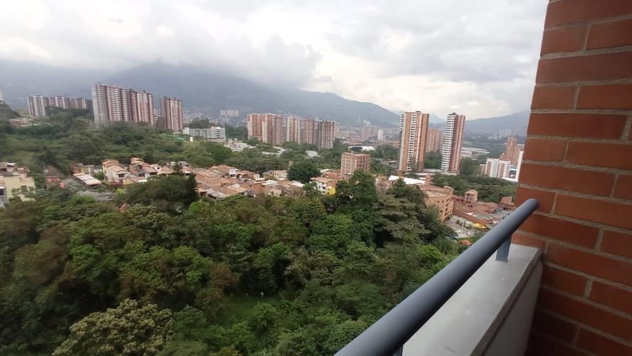 Apartamento de 3 alcobas en venta en Bucaros, Bello, 56 m² · foto 5 de 6