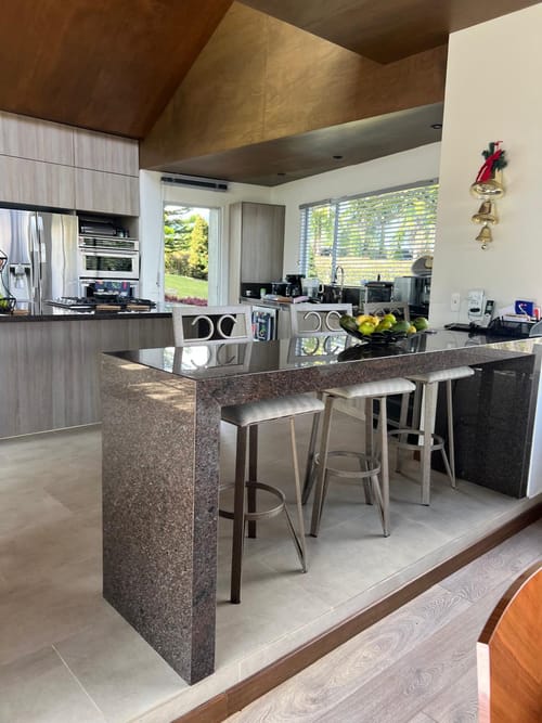 Casa de 4 alcobas en venta en El Porvenir, Rionegro, 750 m² · foto 2 de 24