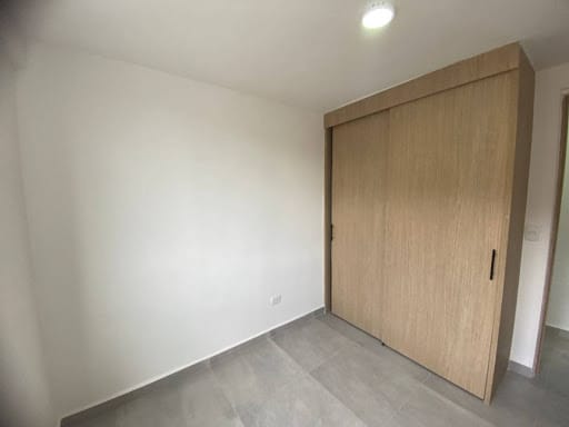 Apartamento de 2 alcobas en venta en El Porvenir, Rionegro, 50 m² · foto 3 de 11