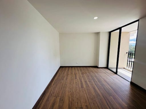 Apartamento de 3 alcobas en venta en El Porvenir, Rionegro, 83 m² · foto 5 de 16